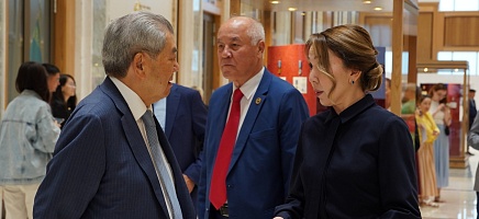 Личный фонд Абиша Кекильбаева передан на государственное хранение в Архив Президента РК фото галереи 5